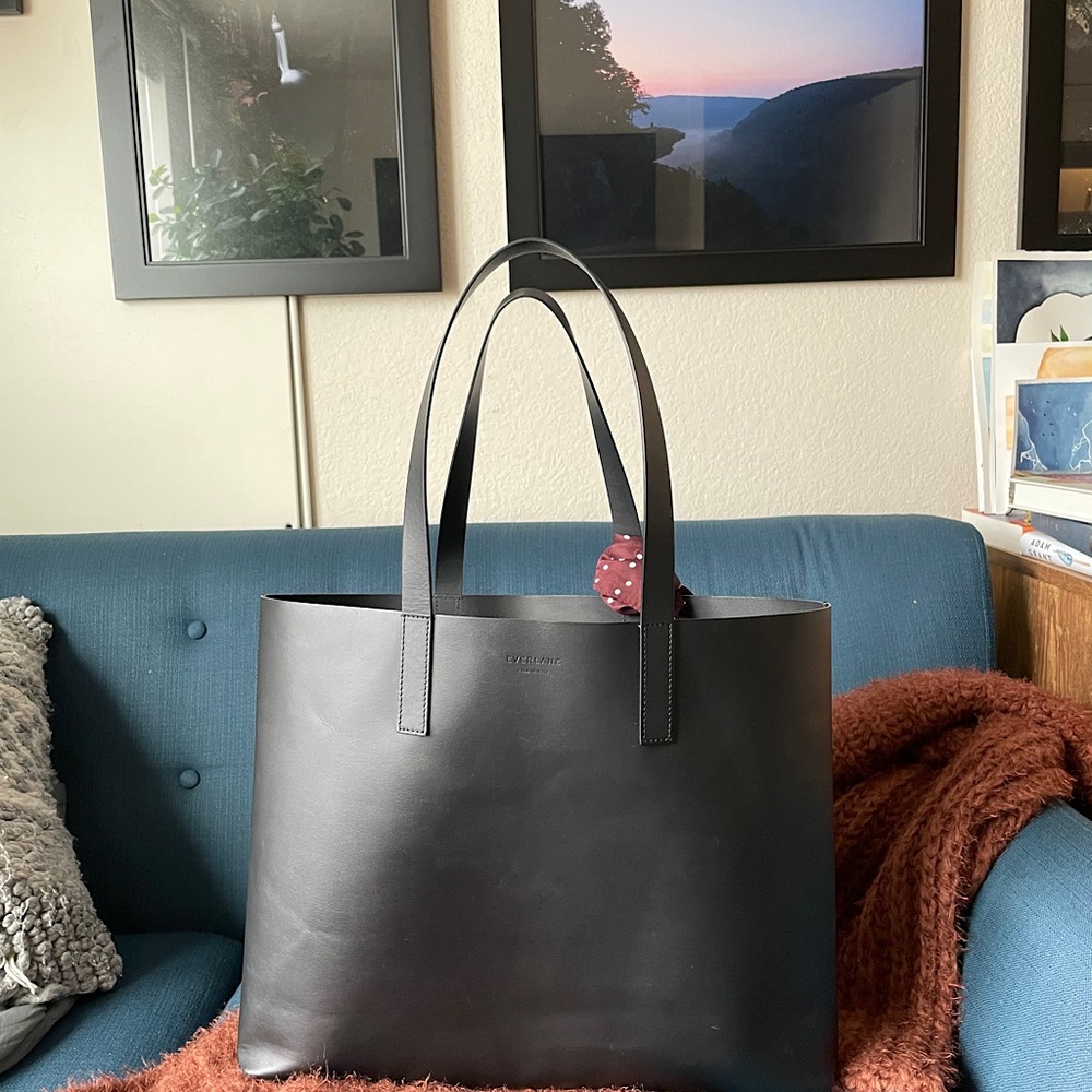 Everlane black leather tote bag.